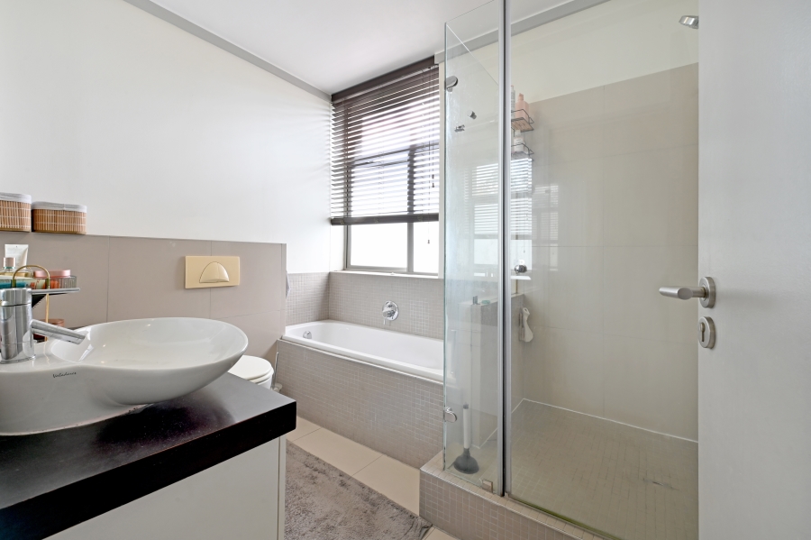 To Let 2 Bedroom Property for Rent in Claremont Upper Western Cape